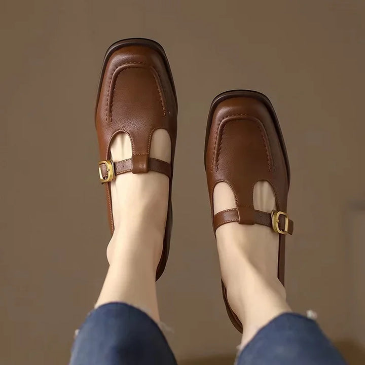 Selvana | Elegante T-Strap Schoenen